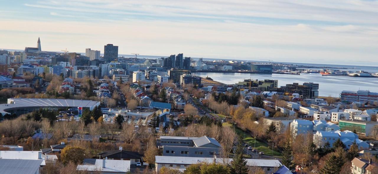 Panoramic Studio Apartment With Stunning View - Free Parking Reykjavík Exteriör bild